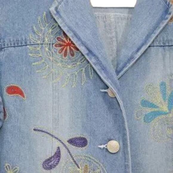 Clio  Embroidered Denim Jean Jacket Size 4 in Wonderful condition - Picture 4 of 6